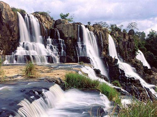 DALAT WATERFALL